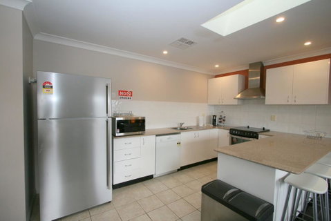 2/17 Jillamatong Street - Darwin Tourism 2