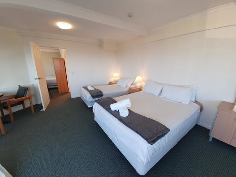 20 Lakeview Plaza - Darwin Tourism 2