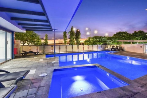 3br Stylish Apt CBD River & City Views Spa,Sauna,Pool,Netflix - Darwin Tourism 0