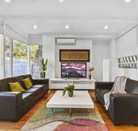 6 Bedroom Beautiful and Comfy Family House - Darwin Tourism