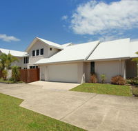 60 Beachway Parade Marcoola 500 BOND Linen supplied - Darwin Tourism