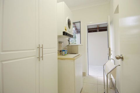 67 Casuarina Beachhouse - Darwin Tourism 0