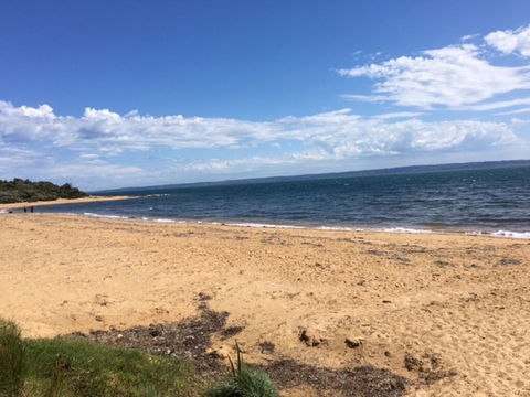 7 Graydens Road, Ventnor With Spectacular Views - Darwin Tourism 1