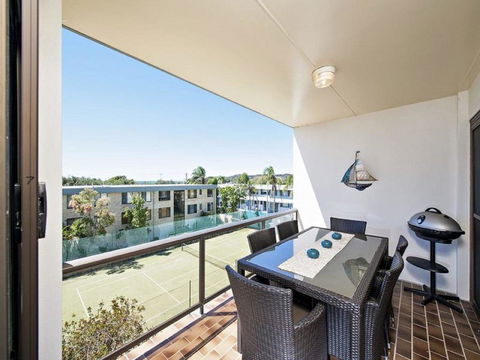 7 The Dunes @ Fingal Bay - Darwin Tourism 0