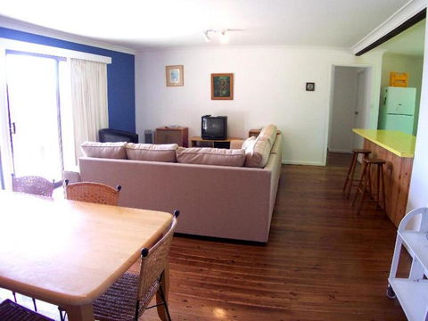 74 Ocean Parade - Darwin Tourism 2