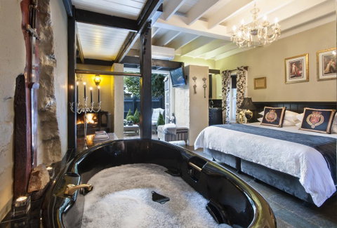 A Loft In The Mill Boutique Accommodation - Darwin Tourism 3