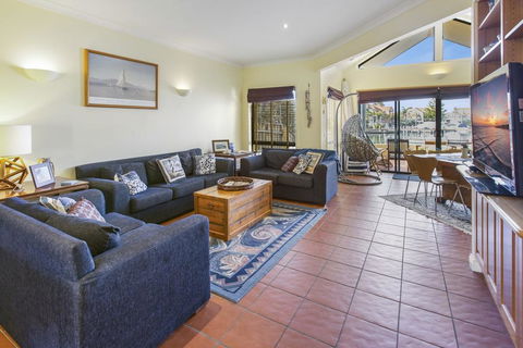 A Mariners Place - BEST Location In Town! - Darwin Tourism 2