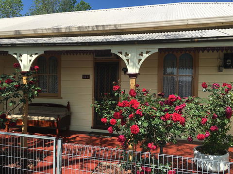 A Settlers Cottage Accommodation Bathurst CBD - Darwin Tourism 1