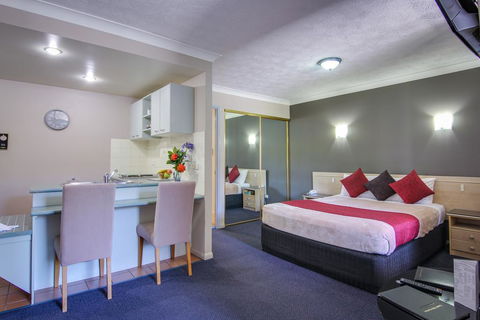 AAA Airport Albion Manor Apartments And Motel - Darwin Tourism 0