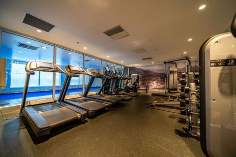 Above The Square On Hindmarsh-Pool - Gym - Carpark - Darwin Tourism 2