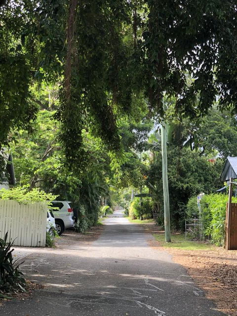 Absolute Beach Frontage, Family Friendly, Home Away From Home - Darwin Tourism 2