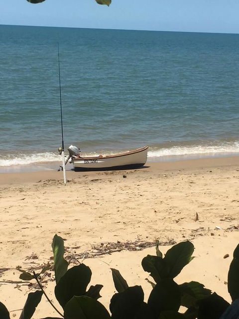 Absolute Beach Frontage, Family Friendly, Home Away From Home - Darwin Tourism 3