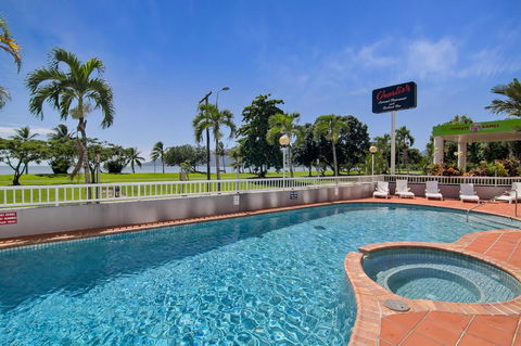 Acacia Court Hotel - Darwin Tourism 1