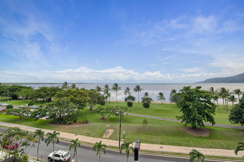 Acacia Court Hotel - Darwin Tourism 2