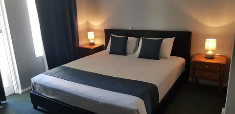 Adelaide Pulteney Motel - Darwin Tourism 0