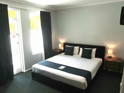 Adelaide Pulteney Motel - Darwin Tourism 1