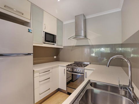 Eagle Heights Holiday Units - Darwin Tourism 4