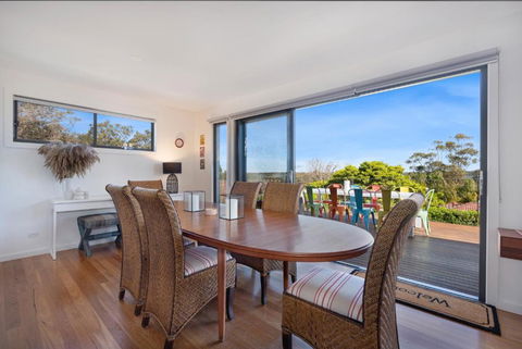 EAST52A - Lake Views - Darwin Tourism 3