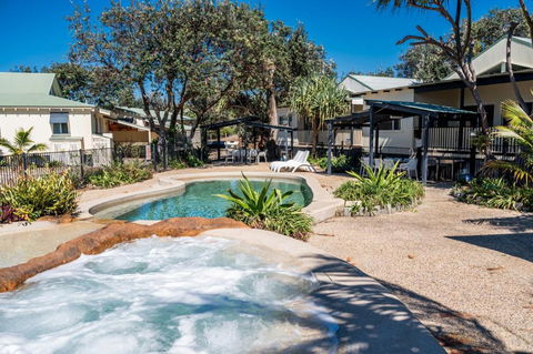 E.V. - Eurong Beach Villa - Darwin Tourism 0