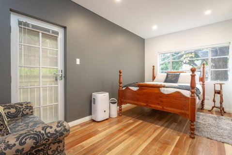 Exclusive Art Deco Escape In Tree-lined Kingsford - Darwin Tourism 4