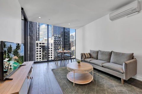 EQ Tower Modern Apartments Melbourne Central CBD - Darwin Tourism 1