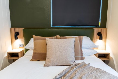 Eyre Hotel - Darwin Tourism 1