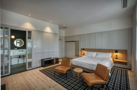 Farmers Home Hotel - Darwin Tourism 2