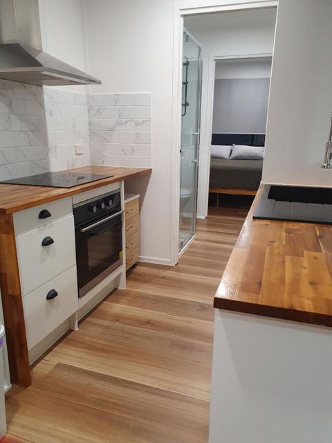 Forest Retreat Tiny Home Living - Darwin Tourism 2
