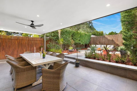 Exquisite Family Home Near Coogee Beach - Darwin Tourism 0
