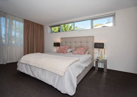 Exquisite Family Home Near Coogee Beach - Darwin Tourism 2