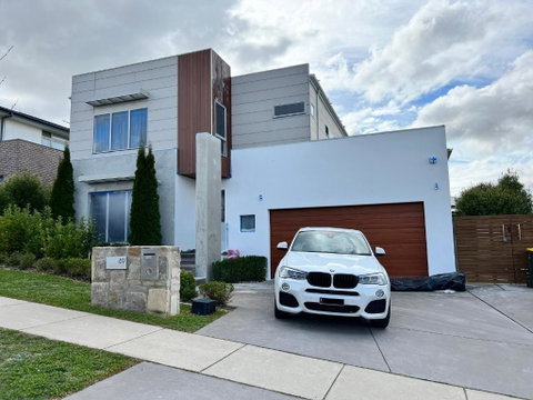 Gungahlin Luxe 5 Bedroom 2 Storey Home With Views Canberra - Darwin Tourism 0