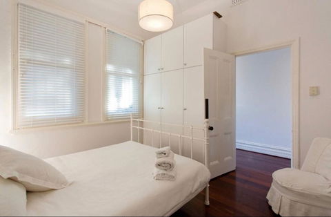 Gorgeous Subiaco Cottage - Darwin Tourism 3
