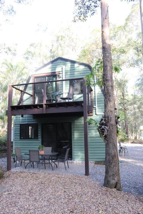 GREEN TREES CHALET Australia Zoo Close By - Darwin Tourism 1