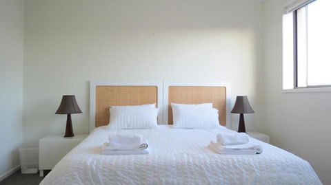 GREENWAY WATERS Apartments - Darwin Tourism 4