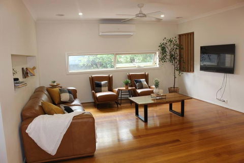 Guesthouse In Botanic Ridge. - Darwin Tourism 2