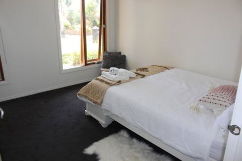 Guesthouse In Botanic Ridge. - Darwin Tourism 3
