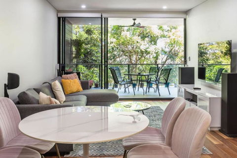 Hanlon Park Escape 250m To Stones Corner Village - Darwin Tourism 0