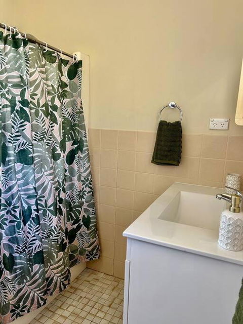 House By The Vines - Darwin Tourism 2