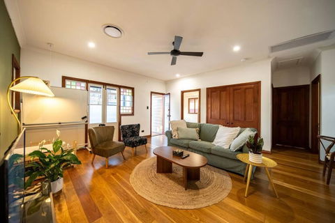 House Of Fairy Wren -Charming Queenslander Cottage Mins Drive To Brisbane CBD And Gabba Stadium! - Darwin Tourism 0