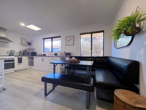 Humble & Homely - Darwin Tourism 1