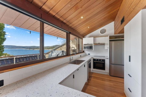 Ibis On Lake Jindabyne - Darwin Tourism 2