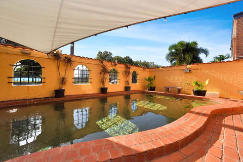 Adobe Motel - Darwin Tourism 1