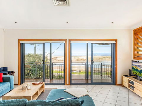 Allure - On Seven Mile Beach Gerroa - Darwin Tourism 2