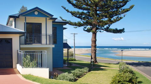 Allure - On Seven Mile Beach Gerroa - Darwin Tourism 0