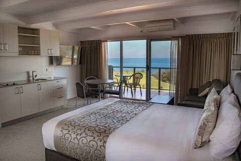Amooran Oceanside Apartments And Motel - Darwin Tourism 1