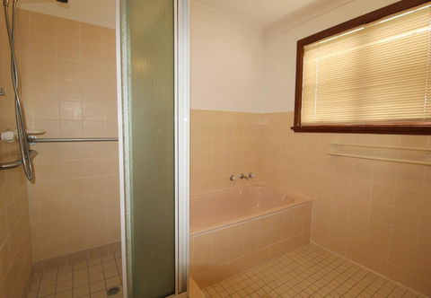 Amzaz, 15 Korogora Street - Darwin Tourism 0