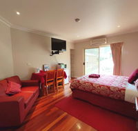 Angela's Beach Stays - Darwin Tourism