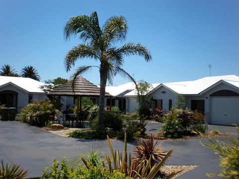 Annand Mews Apartments - Darwin Tourism 3
