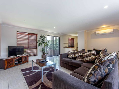 Annand Mews Apartments - Darwin Tourism 1