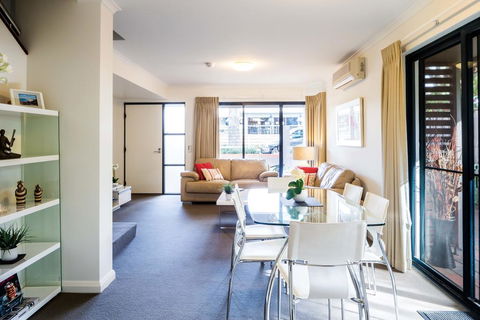 Apartment 46 - Darwin Tourism 1